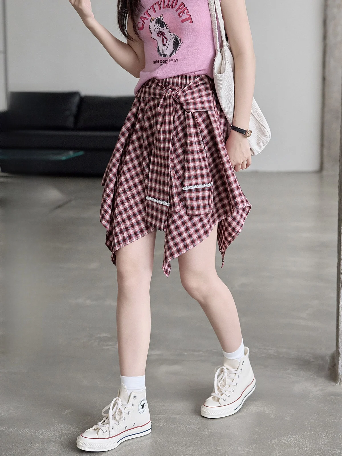 

Красная клетчатая асимметричная юбка с высокой талией, женская модная юбка в корейском стиле, элегантная универсальная юбка средней длины