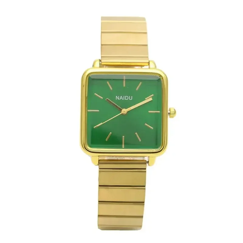 Orologio da donna quadrato con cinturino in bambù eco-chico Orologio al quarzo alla moda con maglia dorata Orologio da polso da donna minimalista con quadrante quadrato