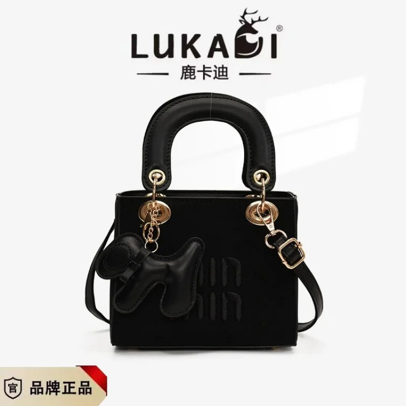 

Women's Handbag Made Of Soft Leather Boasting Famous Designer Inspired And Paris Commuter Vintage Look​