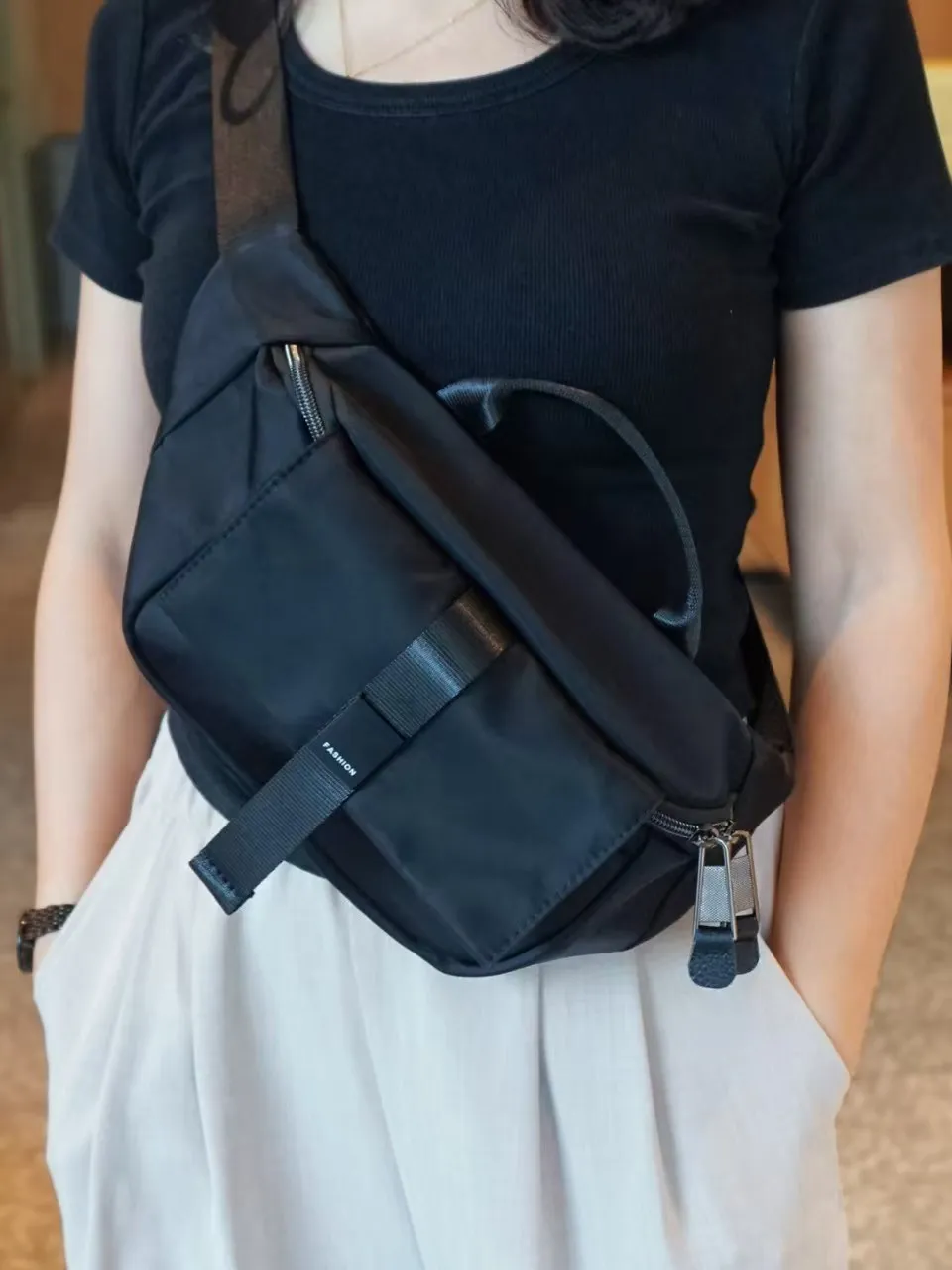 women's-oxford-fabric-crossbody-bag-lightweight-waterproof-fitness-travel-bag-2026-new-style-versatile-bike-riding-bag
