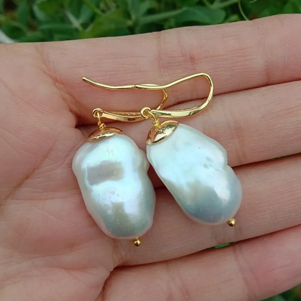 Y·YING White Baroque Pearl Dangle Stud Hook Simple Earrings