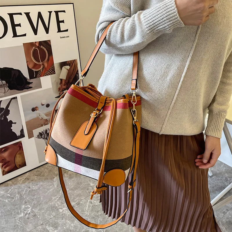 Designer Bucket Bags For Women Luxury Canvas Leather Handbags And Purses Ladies Tote Famous Brand Crossbody Shoulder Bag Brown