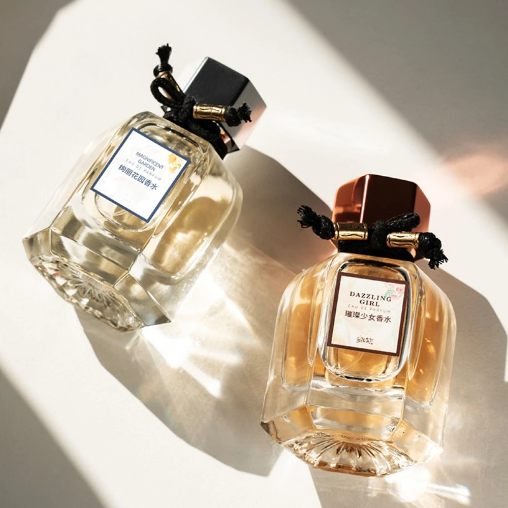 Perfume en Oferta, Eau de Parfum en Spray de 50 ml, Notas Florales y Frutales Dulces, Larga Duración, Aroma Romántico y Energético, Perfume Idole para Mujer