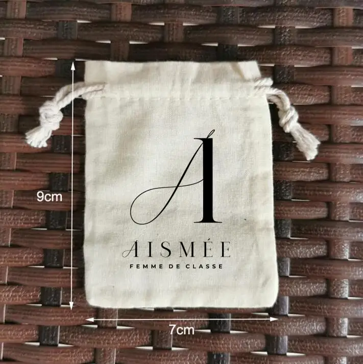 

100 Pieces Customized Logo 7x9cm Natural Cotton Bags Drawstring Gift Jewelry Pouches Screen Printed With Black Logo