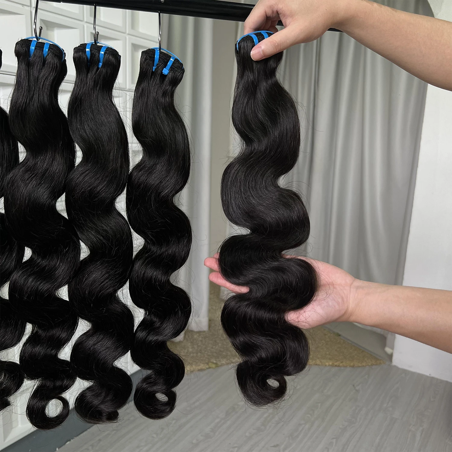 Swanee 15a onda do corpo cabelo birmanês feixes de cabelo virgem cor natural 100% não processado feixes tecer cabelo humano para áfrica feminino