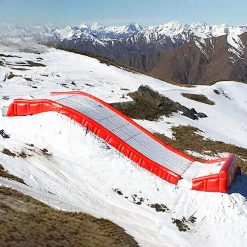Free fall skiing snowboard jumping airbags outdoor stunts landing ramp inflatable airbags