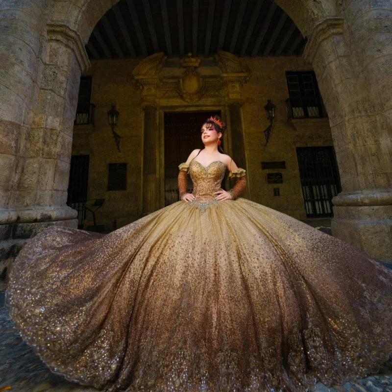 

Shiny Champagne Gold Quinceanera Dresses Off the Shoulder Sequin Crystal Decal Lace Long tail Vestidoe 15 Quinceanera Customize