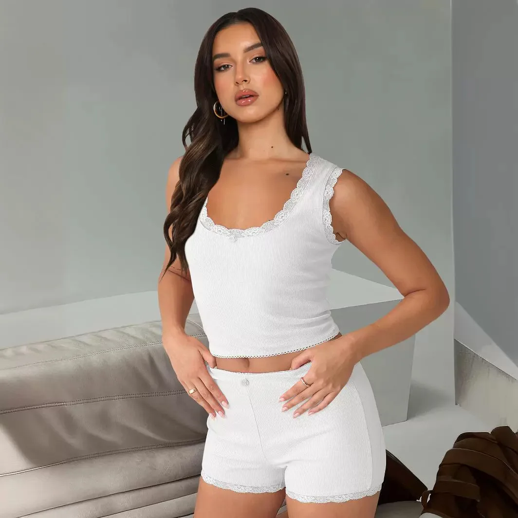 

2025 Summer Amazon Lace Spliced ​​Home 2-Piece Set Slim Smooth Vest High Waist Shorts Women's Fashion Casual Comfort Shorts Set