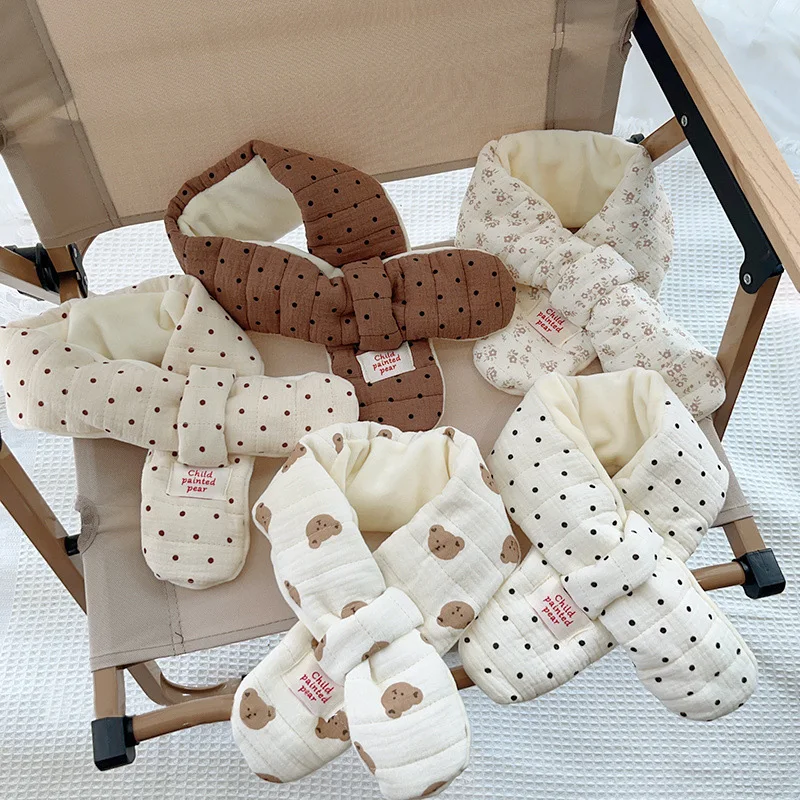 

Новый корейский хлопковый детский шарф, осенне-зимний теплый шейный платок в горошек с изображением медведя для мальчиков и девочек, ветрозащитный детский чехол с перекрестным вырезом