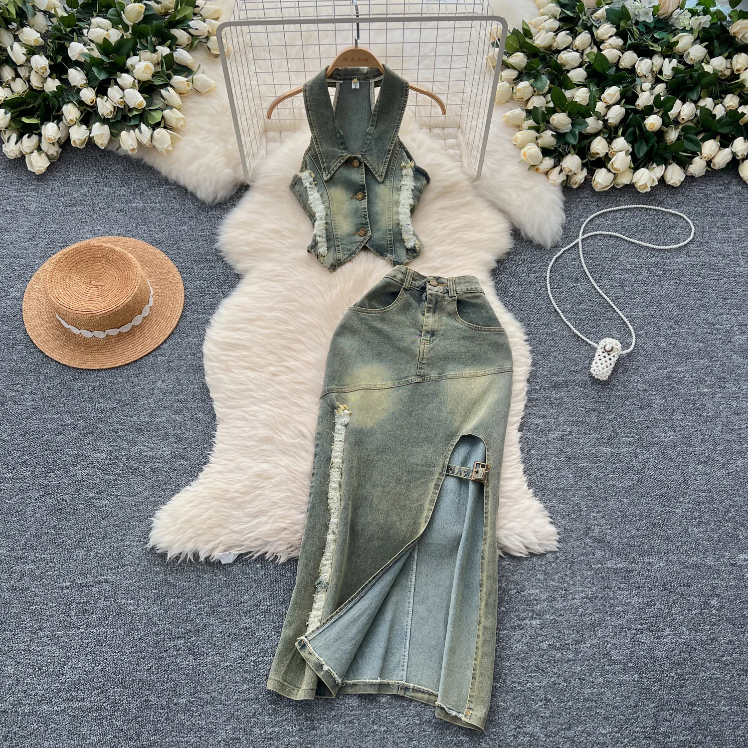 

American Retro Washed Denim Two-piece Set,Women's New Summer Vintage Hang-the-neck Sleeveless Lapel Top with Slit Slimming Skirt