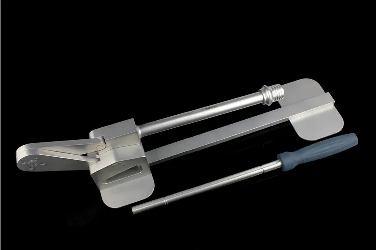 

Orthopaedic instruments medical spine and lumbar spine titanium rod shearing table rod shearing device table type rod breaking p