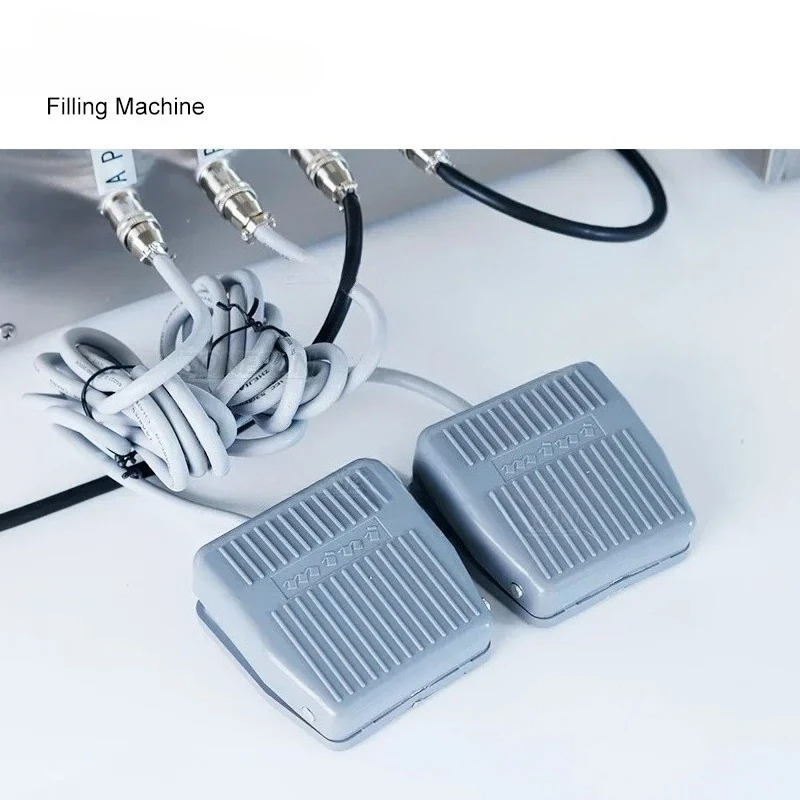 ZS-GP262W Riempitrice e pesatrice Pompa a ingranaggi Olio motore Riempitrice per fiale a doppia testa