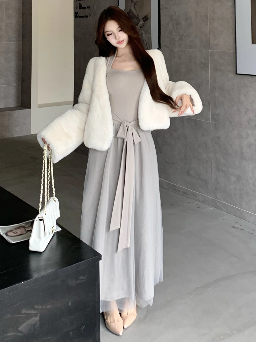 Korean Style Thickened Soft Eco-Friendly Mink Velvet Loose Coat Shoulder Bared Net Gown with Chest Pad Waist Cinched Long Dress