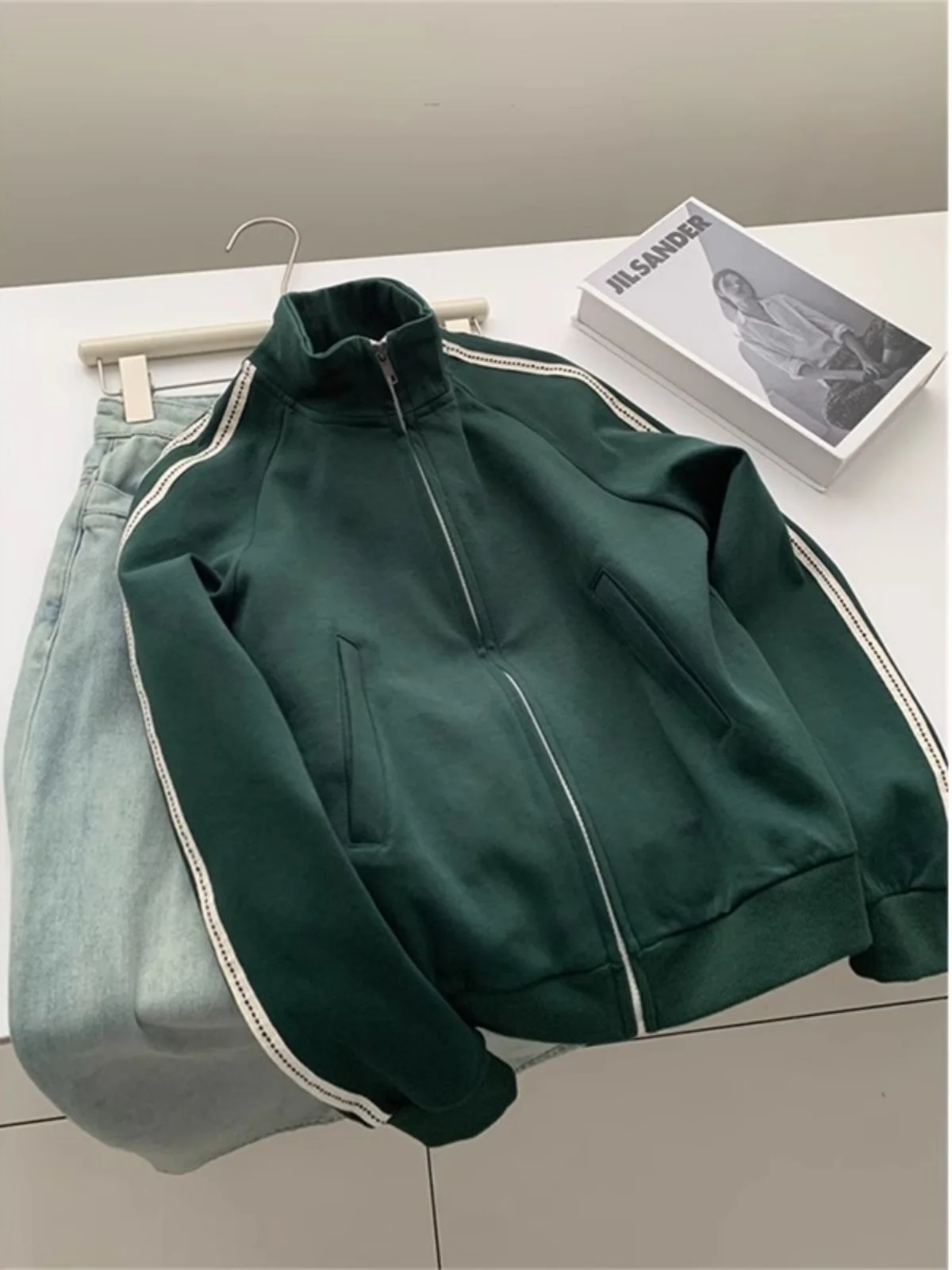 

Американская ретро-куртка-свитшот с двойной молнией, женская, весна-осень, маленький размер, с вставками на плечах, приталенная, с воротником-стойкой