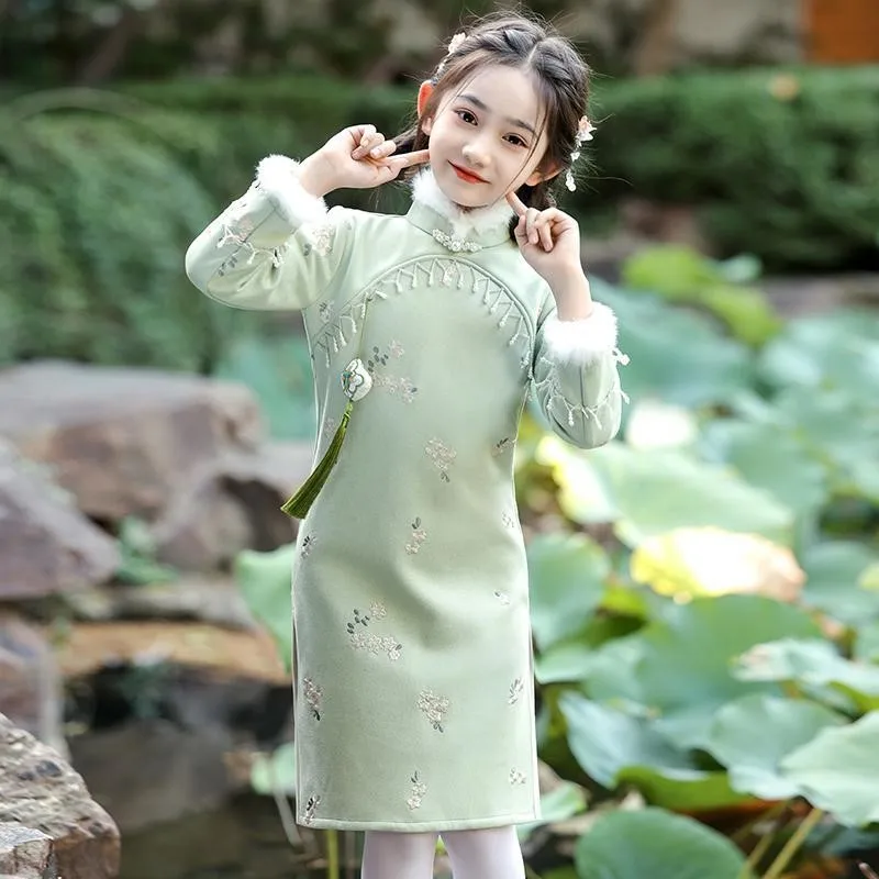 

Girls' Green Qipao Skirt Children's Winter Thick Chinese Long Sleeve Children's Cheongsam Kids' Stage Performance Dress LI972