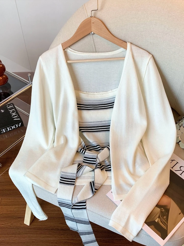 

Luxury Women's Striped Csole Knitted Sweater Set Spring Commute Sle Slim Fit Long Sve Medium Softn Two-Piece Set