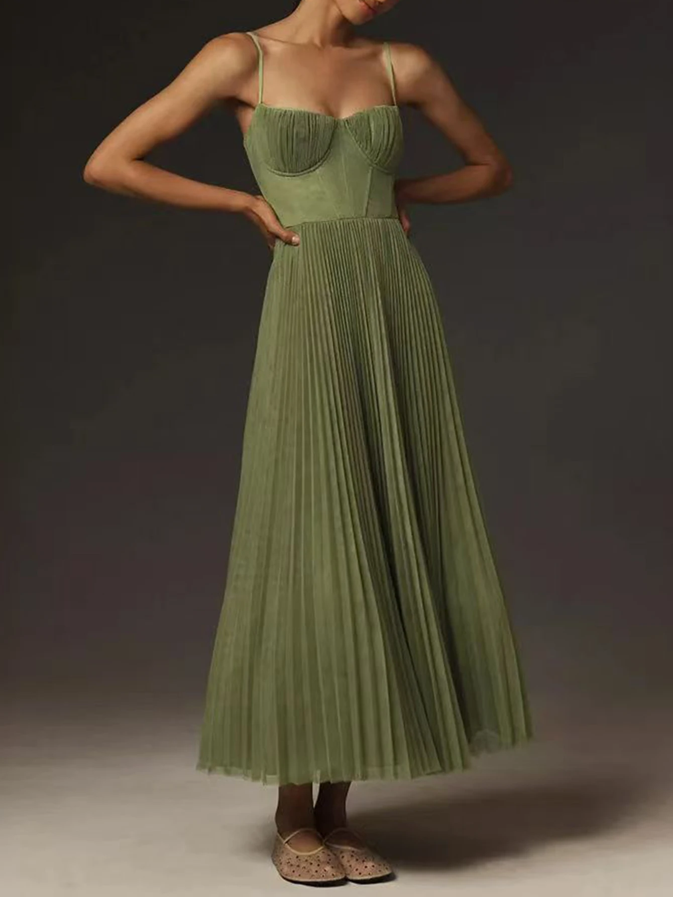 فستان نسائي فرنسي أنيق عادي بدون أكمام ورقبة على شكل قلب على شكل حرف A فستان طويل صيفي للمواعدة