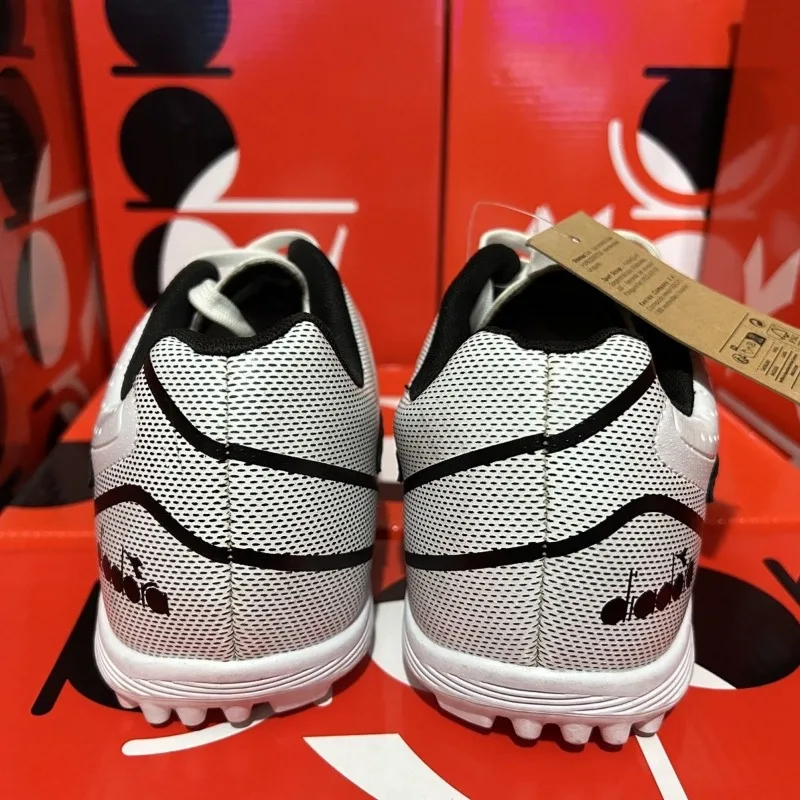 Professional Football Shoes for Men Women Anti Slip Outdoor Lawn Soccer Shoe Couples Turf Sport Shoe Unisex Soccer Cleats Shoe