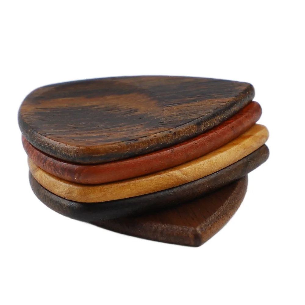 

​Wood ​Guitar Pick Box​ ​With 5Pcs Picks​ Elegant Design​ ​Guitar Pick Case​ ​Smoothly Appearance​ ​Portable Pick Holder​