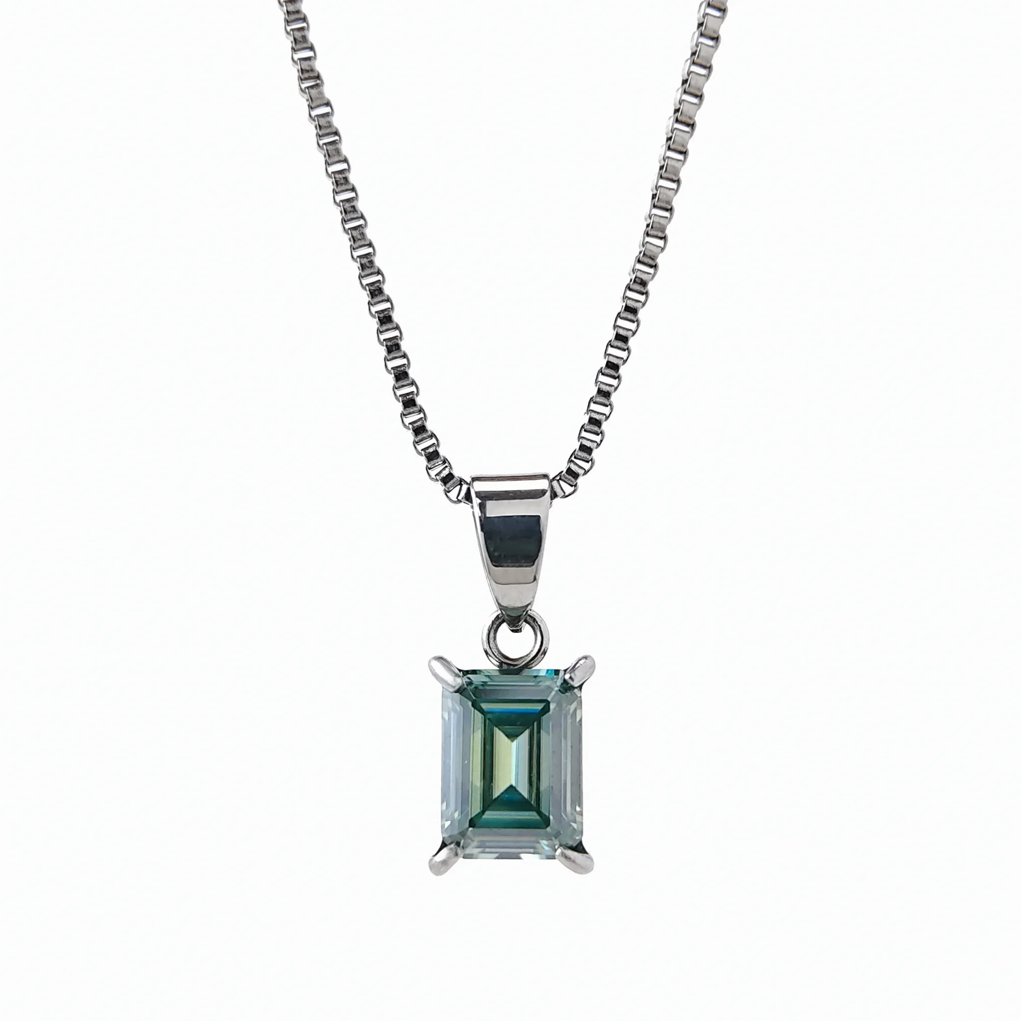 1pc 2.0 Carat Stainless Steel Green Rectangular Synthetic Moissanite Necklace, Suitable As A Birthday Gift for Your Wife.