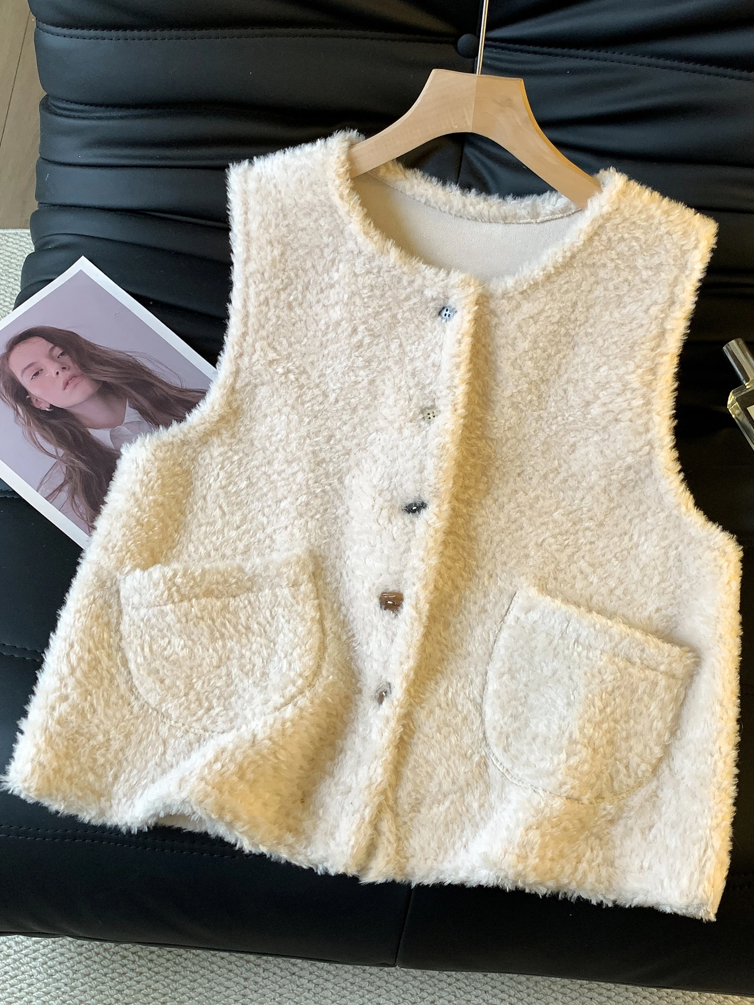 Authentic Lamb Fur Vest Loose Shoulder Pad Jacket Outerwear Winter New Style  Cotton Polyester Warm Thickened Casual