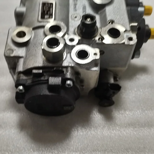 construction machinery parts 0445020195 fuel injection pump  excavator  