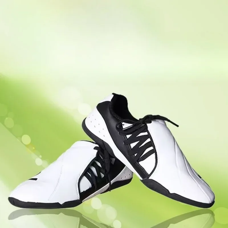 

Professional Martial arts shoes Men Women Soft Bottom Tai Chi shoe Couples White Taekwondo Shoes Unisex Comfortable Wushu Shoe