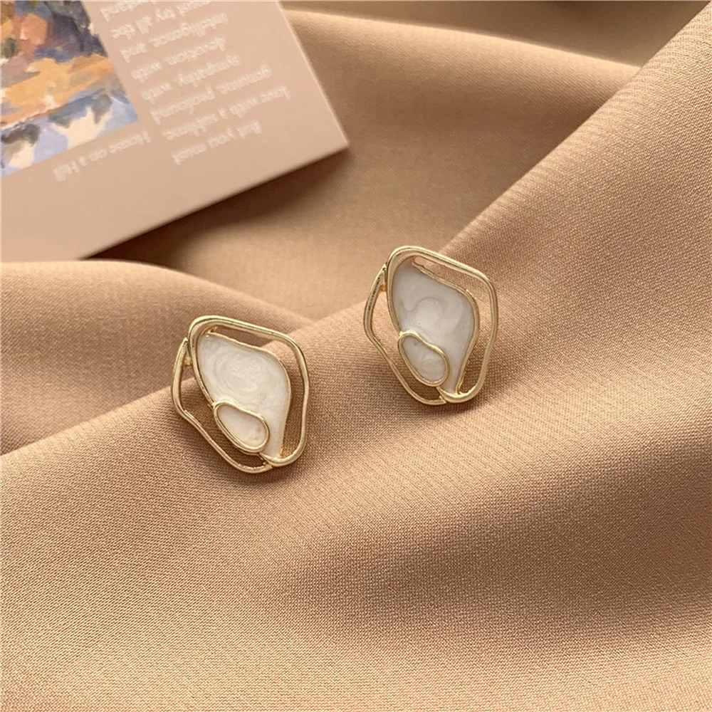 Vintage Asymmetrical Pearl Dangle Drop Earrings Gold Color S925 Needle Stud Earring Women Jewelry