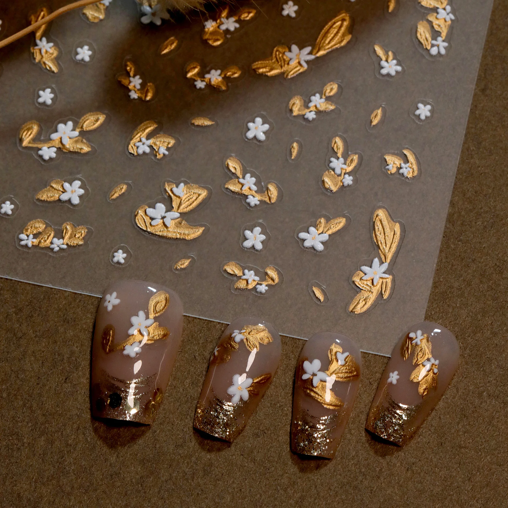 

Luxury Gilded 5D Floral Nail Stickers – Minimalist Design For Nails Phones Cameras Cosmetics Multiple Uses