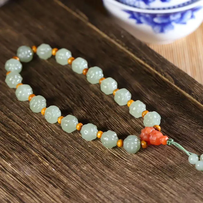 

Natural Hetian Jade Qinghai Old Material Lake Green Hydrangea Handheld Unisex Bracelet