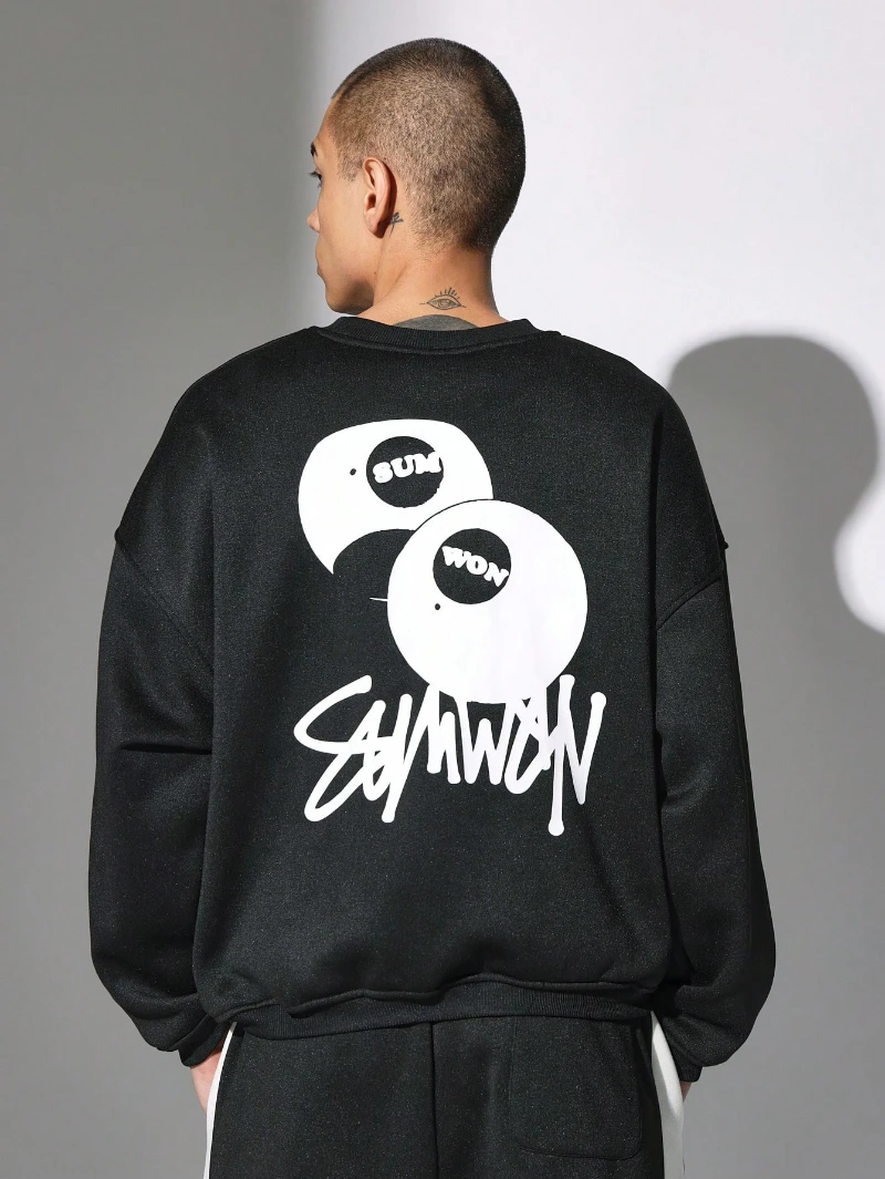 

2025 Autumn and Winter Round-neck Hoodie Mens Fit Geometric Graphic Print Sweatshirt Black White Is for Both Men and Women Top