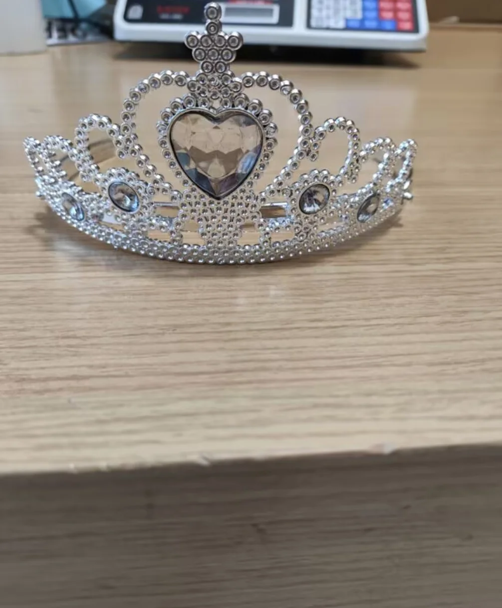 

10 шт./лот, детская модная белая пластиковая вечерние корона для девочек, милая корона со стразами