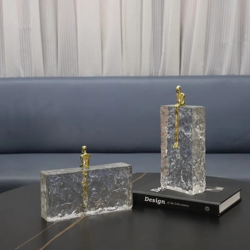 Ice Wrinkled Crystal+metal Crafts Abstract Figure Sculpture Crystal Base Gold Thinker Figure Sculpture Home Decoration