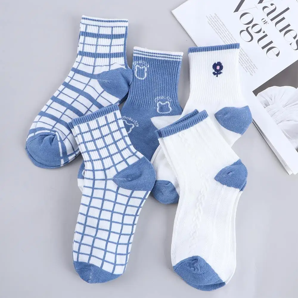 

Breathable Fashion Comfortable Autumn Hip Hop Female Cotton Cartoon Couple Socks Bear Socks Women Hosiery Middle Tube Socks