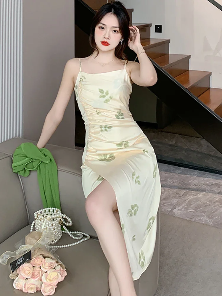 Été imprimé Satin Chic plissé moulante fronde robe mi-longue femmes élégant décontracté maison robe 2025 coréen moulante Festival robe de bal