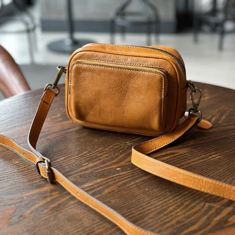 Fashion leather camera bag Female 2024 summer new small square bag cowhide casual single shoulder crossbody head layer cowhide