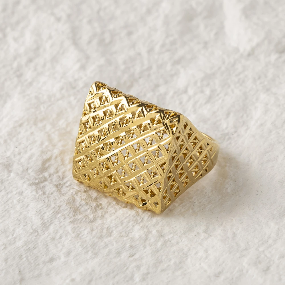 LUIZADA Vintage Turkish Finger Rings Women Round Crystal Caesar Ring  Gold Color Ethnic Wedding Jewelry Ring