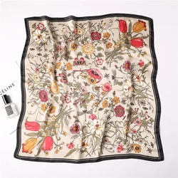 Foulards College de luxe pour femmes, décorations florales de printemps et d'été, petites écharpes de la présidence, bandeaux, sacs, vente en gros, nouveau