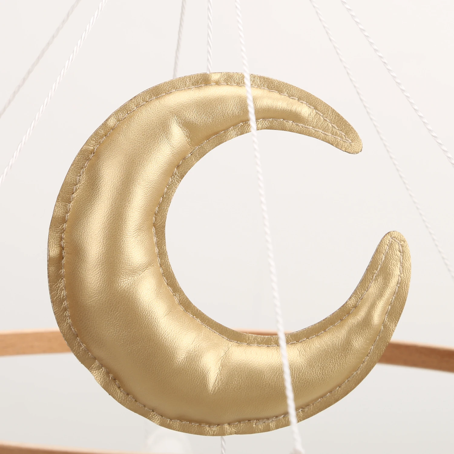 لعبة دراغون بيبي بوي المتنقلة فانتسي لحضانة الأطفال المتنقلة القمر الذهبي والنجوم المعلقة هدية استحمام الطفل #4