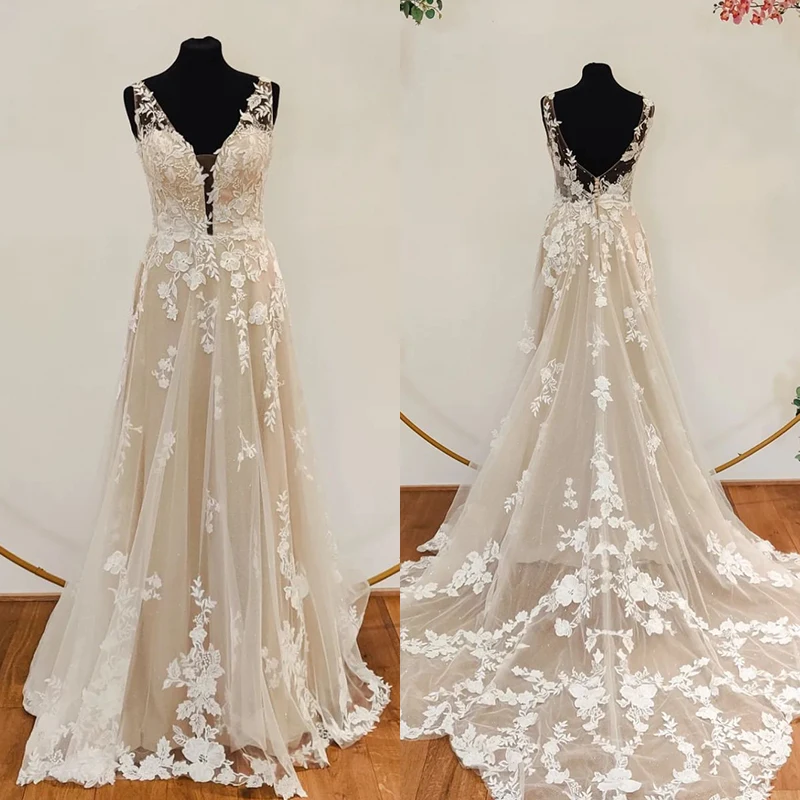 Elegant A-Line Floor Length Wedding Dress Organza With Embroidery Lace Ball Gown V-Neck Sleeveless Bridal Dress Backless Button