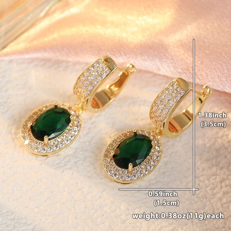 Luxuriöse Eingelegte Weiß-Grüne CZ Hängeohrringe für Damen Elegante Goldfarbene Geometrische Alltags- und Partyschmuck Jubiläumsgeschenk – Detail 2