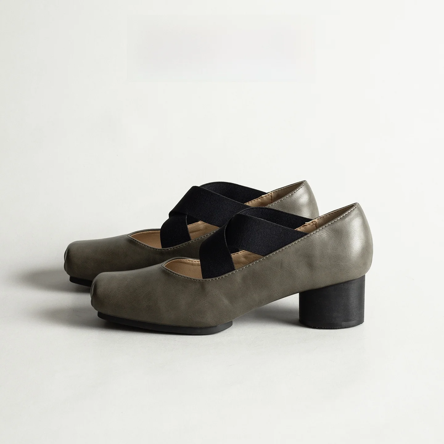Leather Ballet Flats Women's Slip-On Casual Mary Jane Shoes Vintage Mary Janes Pig Nose Shoes Spring Summer Wear-Resistant Ru...