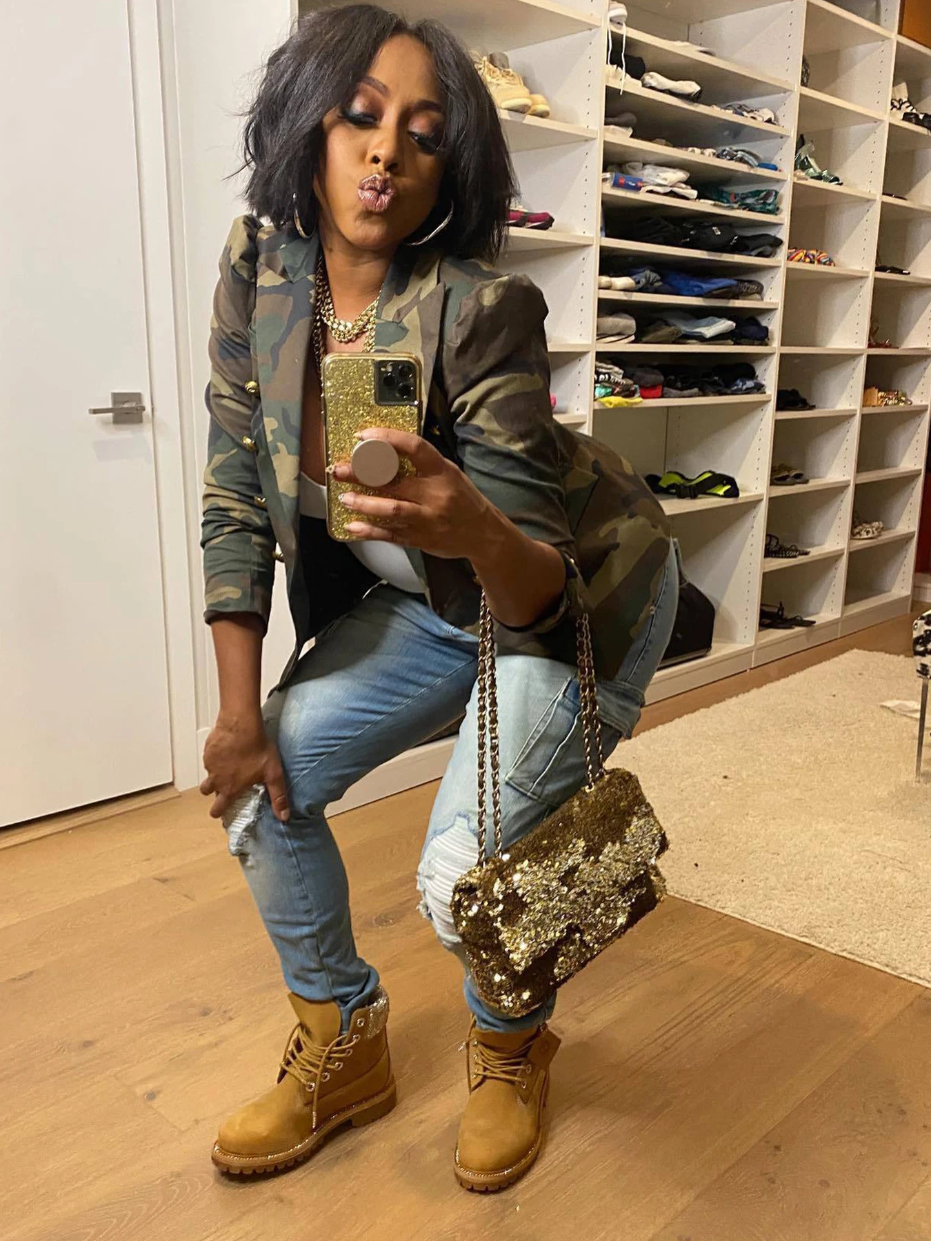 سترة بدلة نسائية كاجوال وعصرية مطبوعة مموهة، تصميم مزدوج الصدر بأكمام طويلة، طية صدر كلاسيكية