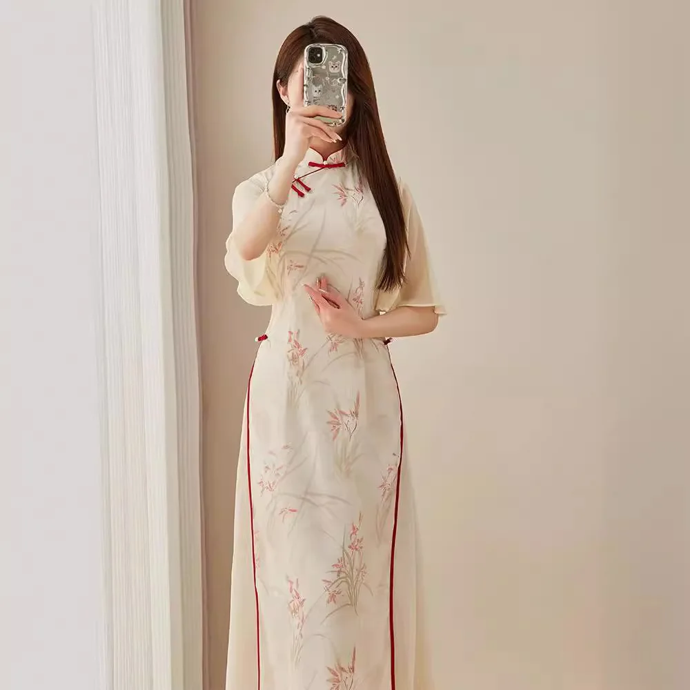 Cheongsam manga solta vintage para mulheres, vestido tradicional chinês, festa de casamento floral feminina, qipao longo, bege, novo, S a 2XL, 2024