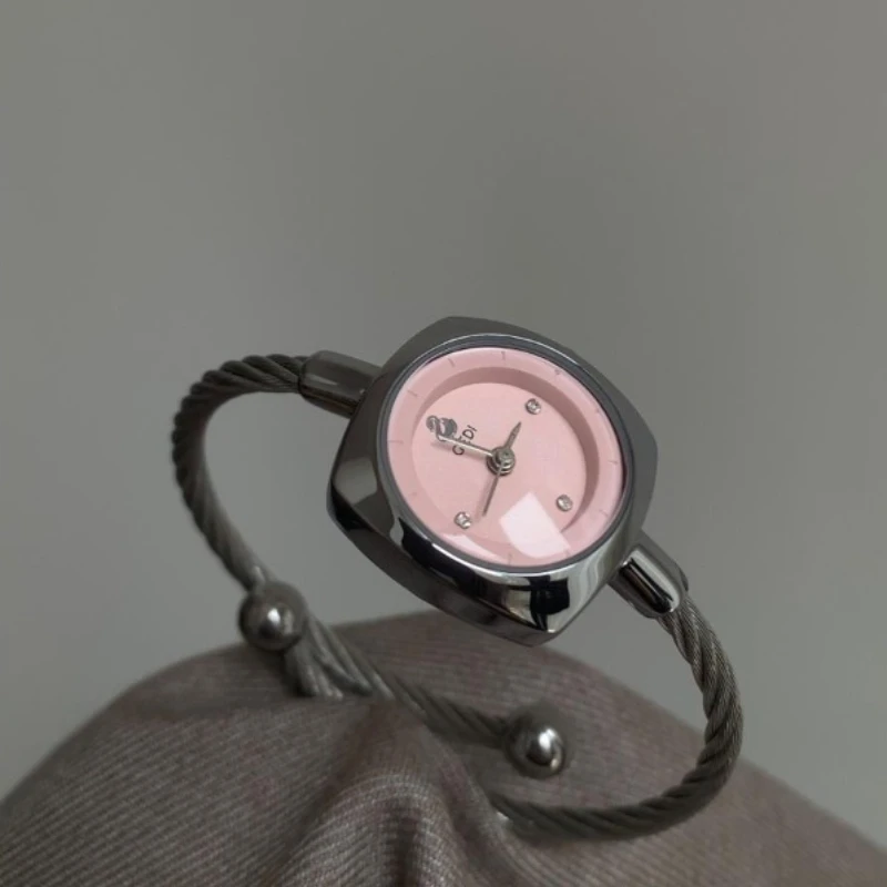 ساعة نسائية أنيقة عالية الجودة، موديل طالب رائع وبسيط مقاوم للماء وساعة كوارتز أنيقة، هدية عيد ميلاد