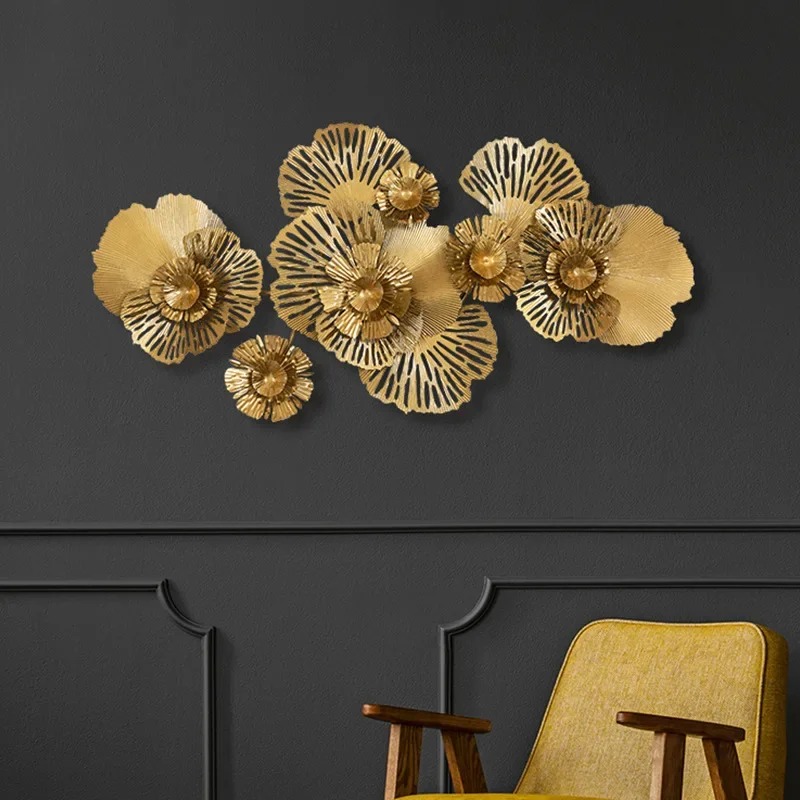 Home Hanging Decoration Iron Gold Wall Hanging Decoration Club Flower Decorative Wall Pendant Light Luxury Hollow Wall Hanging