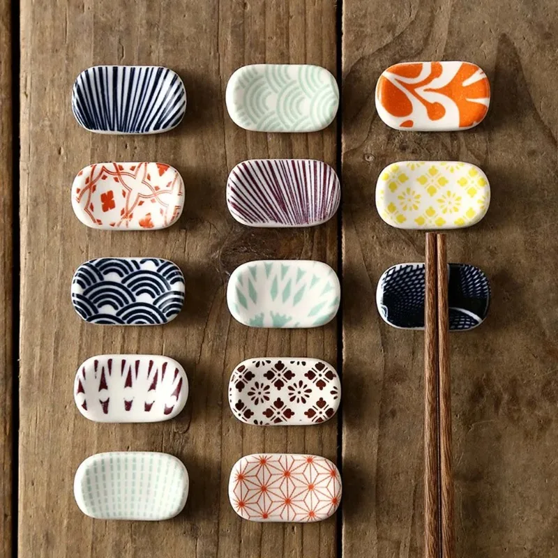 Japanese square spoon and chopstick holder Ceramic tableware chopstick holder Hotel ceremonial table with oval chopstick holder