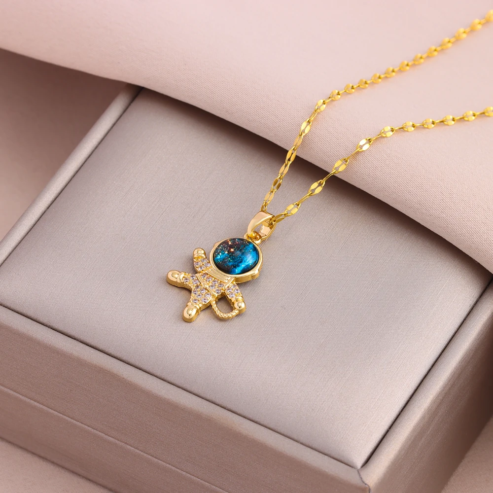 Neu In Mode Traum Planet Nette Astronaut Anhänger Halsketten Für Frauen Weibliche Edelstahl Schlüsselbein Kette Schmuck Großhandel