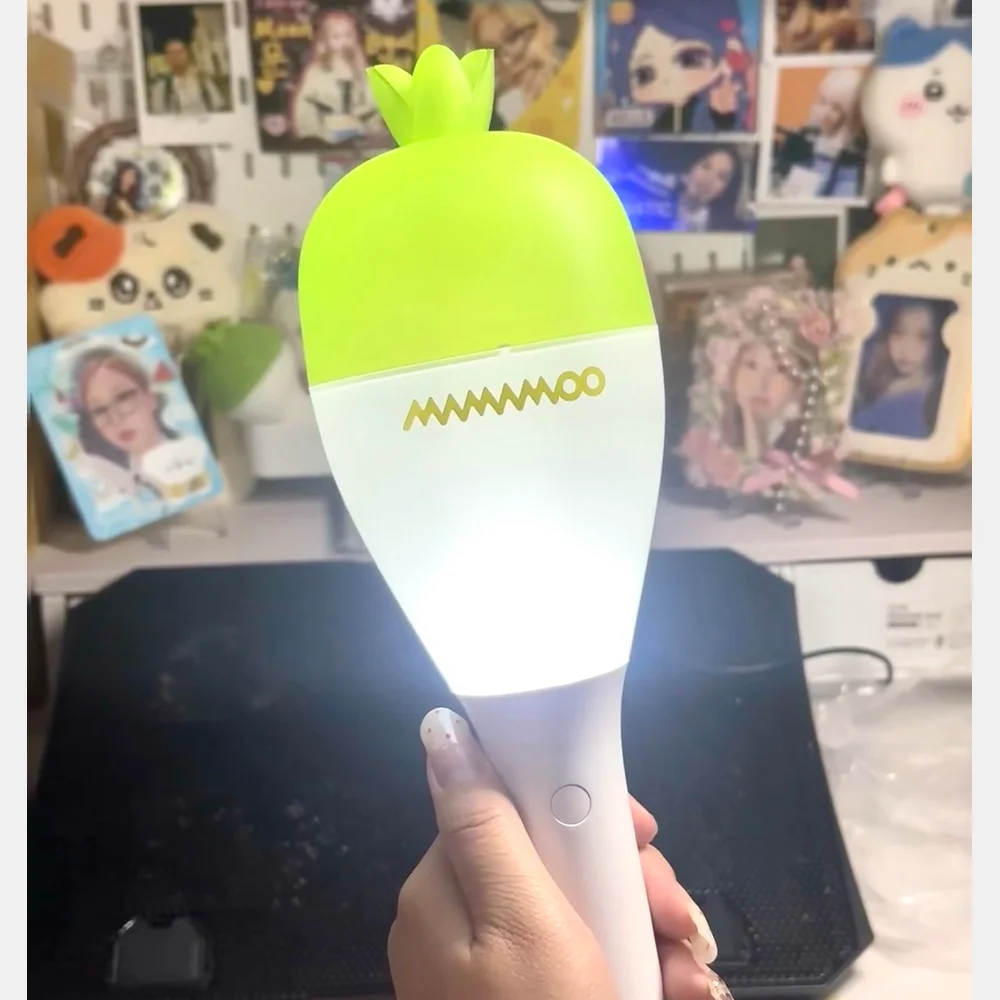 

KPOP MAMAMOO Concert Lightstick With Stickers Hwa Sa Solar MoonByul Wheeln WhaSa Fans Collection Light Stick FAN LIGHT Keychain