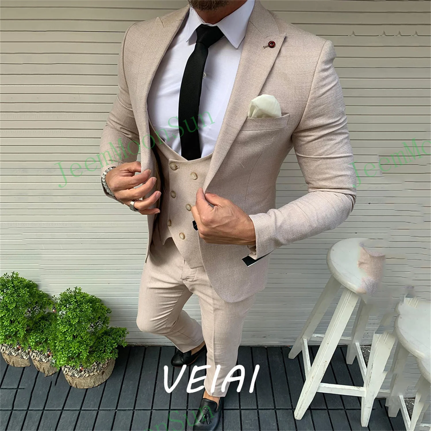 

Beige Linen Male Suit 2023 Slim Fit Peak Lapel Mens Wedding Suit One Button 3 Pieces Groom Wear Blazer Vest Pants Costume Homme